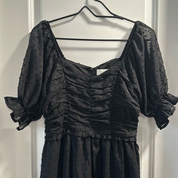 Dress - Picture 2 of 4